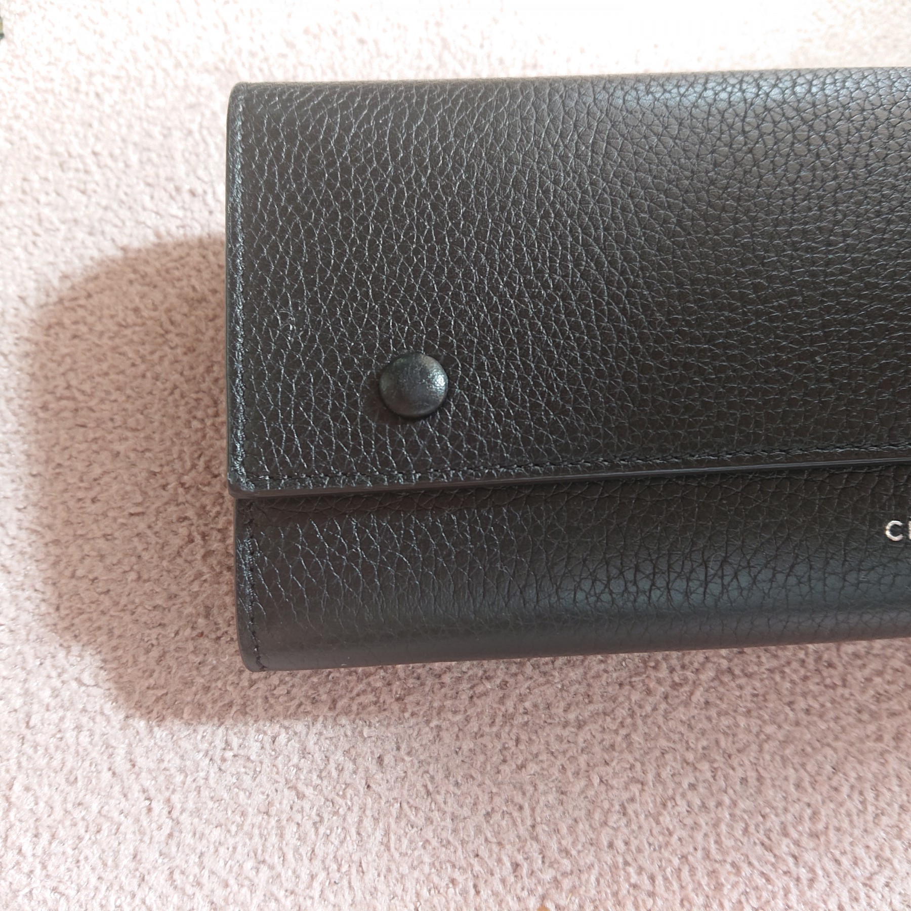 財布] 財布(セリーヌ)1点 水でふやけてしまった箇所があり、汚れと